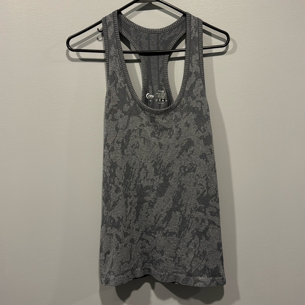 Zyia Active Gray Splash Racer Size Medium